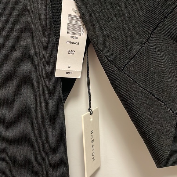 Aritzia Babaton long sleeves twist cropped top - Picture 2 of 4